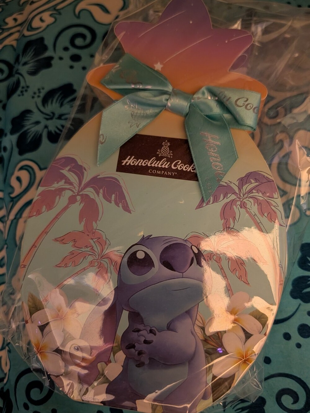 Honolulu Cookie Company Japan Exclusive Stitch Pineapple Box